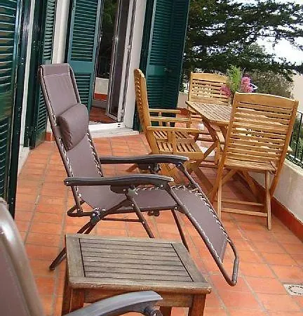 Charmoso No Funchal, Com Grande Jardim E Vista Esplendida *